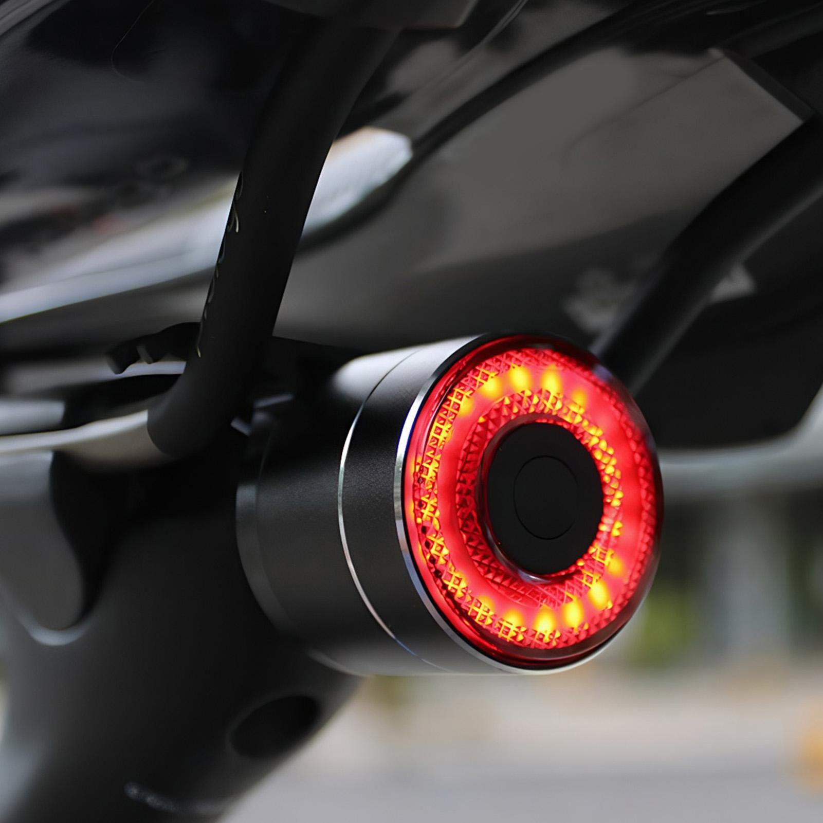 自転車リアライト スマートバイクテールセンシングライト サイ - Commuter Cycling のレビューと価格